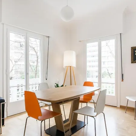 Apartment Elegant 2 Bedroom 2 Bathroom In Vibrant Centre! Vl5 Athens