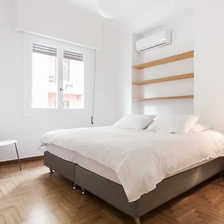 Apartment Elegant 2 Bedroom 2 Bathroom In Vibrant Centre! Vl5 Athens
